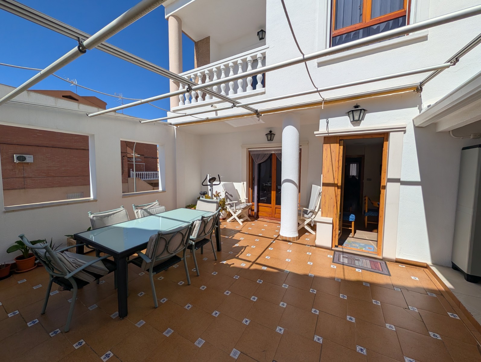 Townhouse in Sax (Ref: 23203)