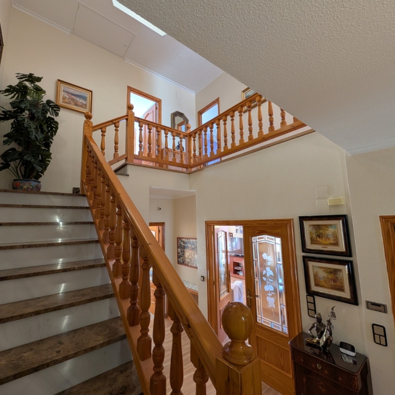 Townhouse in Sax (Ref: 23203)