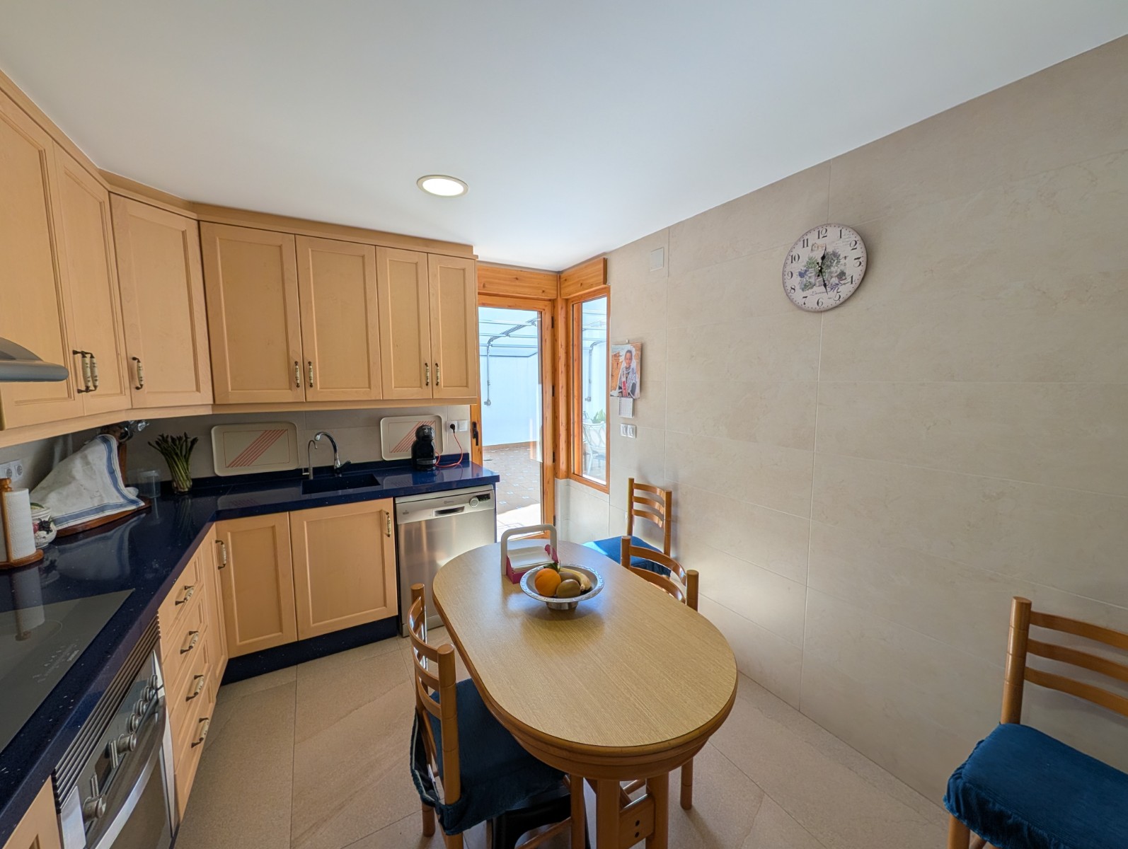 Townhouse in Sax (Ref: 23203)