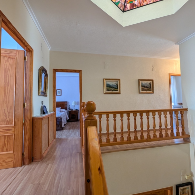 Townhouse in Sax (Ref: 23203)