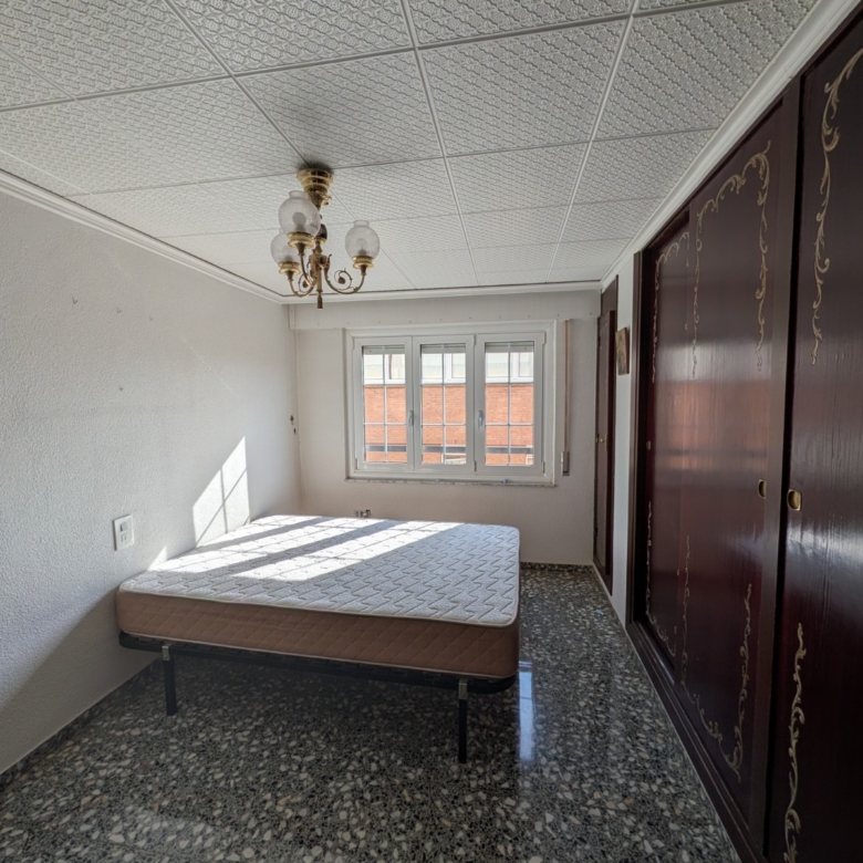Apartment in Sax (Ref: 23205)