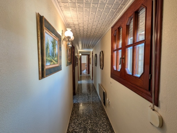 Apartment in Sax (Ref: 23205)