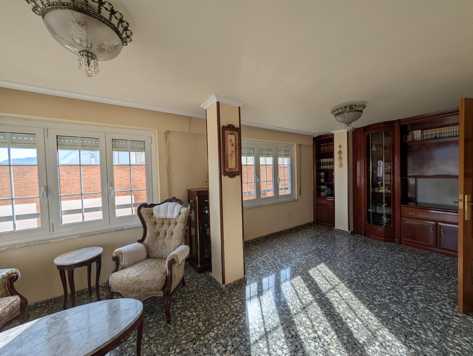 Apartment in Sax (Ref: 23205)
