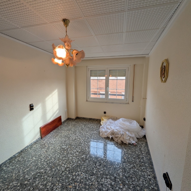 Apartment in Sax (Ref: 23205)