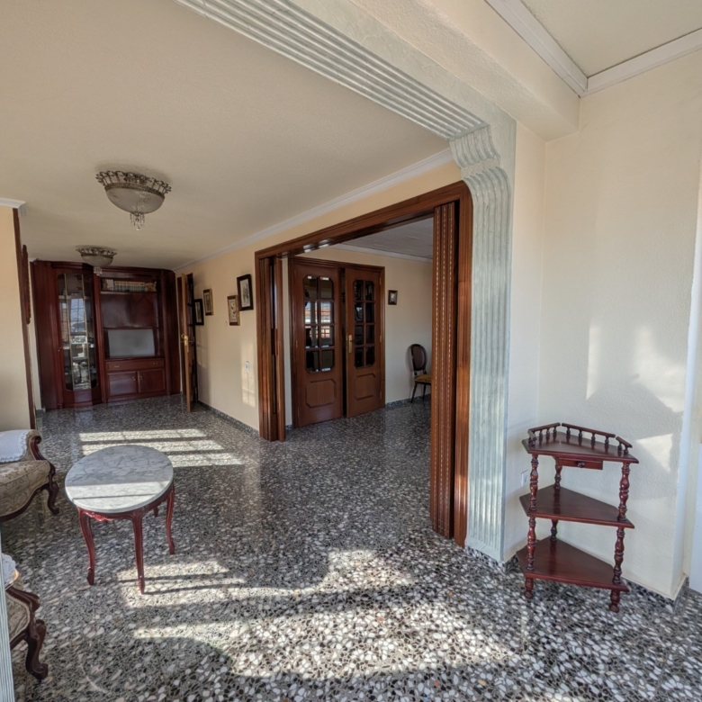 Apartment in Sax (Ref: 23205)