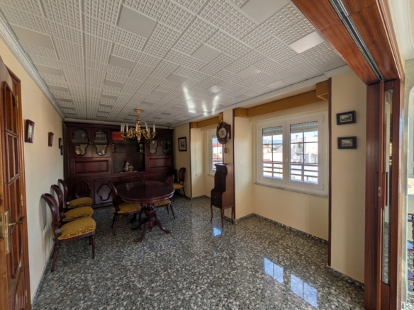 Apartment in Sax (Ref: 23205)
