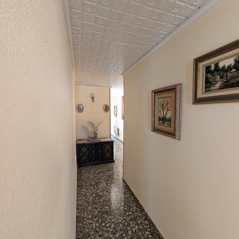 Apartment in Sax (Ref: 23205)
