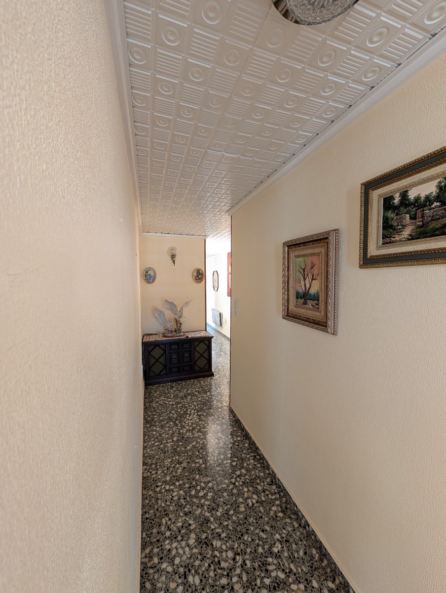 Apartment in Sax (Ref: 23205)
