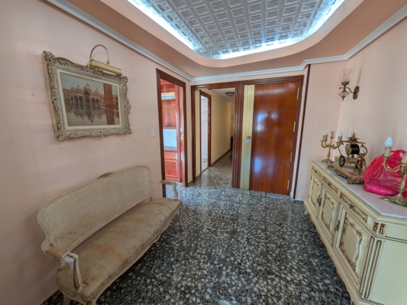 Apartment in Sax (Ref: 23205)