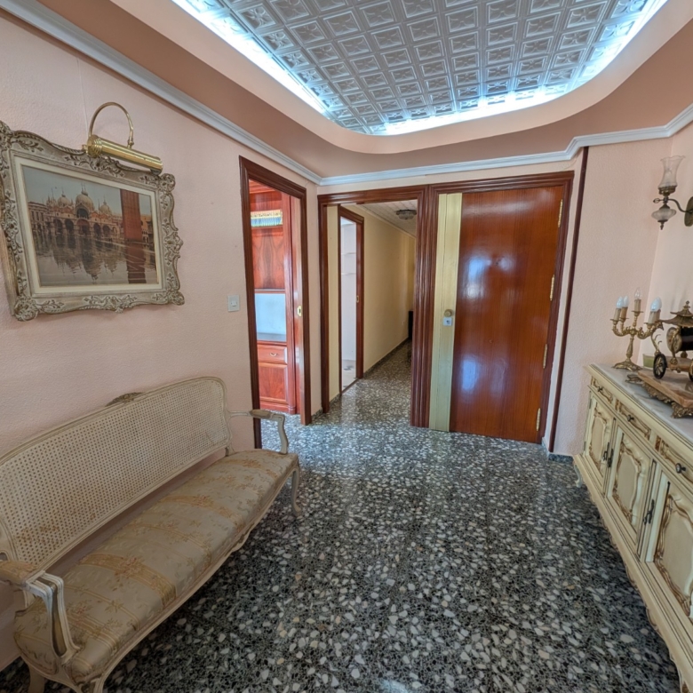 Apartment in Sax (Ref: 23205)