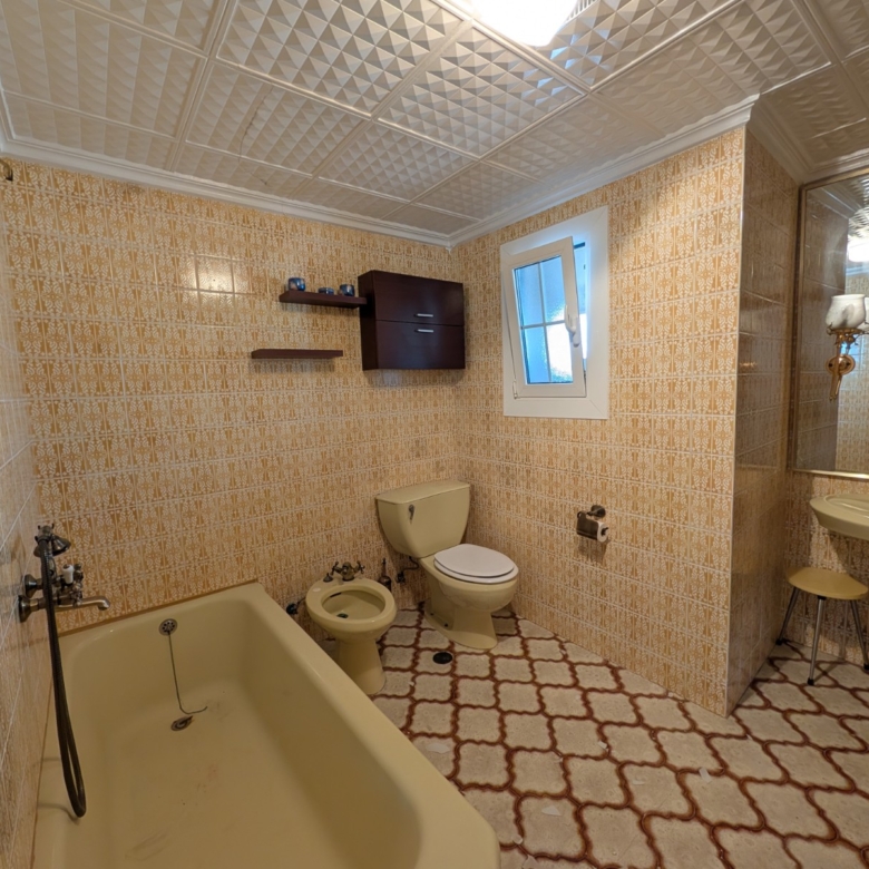Apartment in Sax (Ref: 23205)