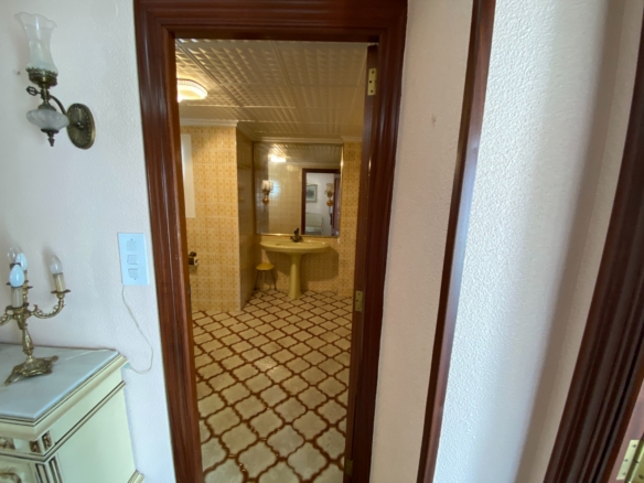 Apartment in Sax (Ref: 23205)