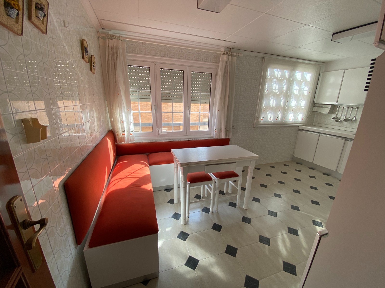 Apartment in Sax (Ref: 23205)