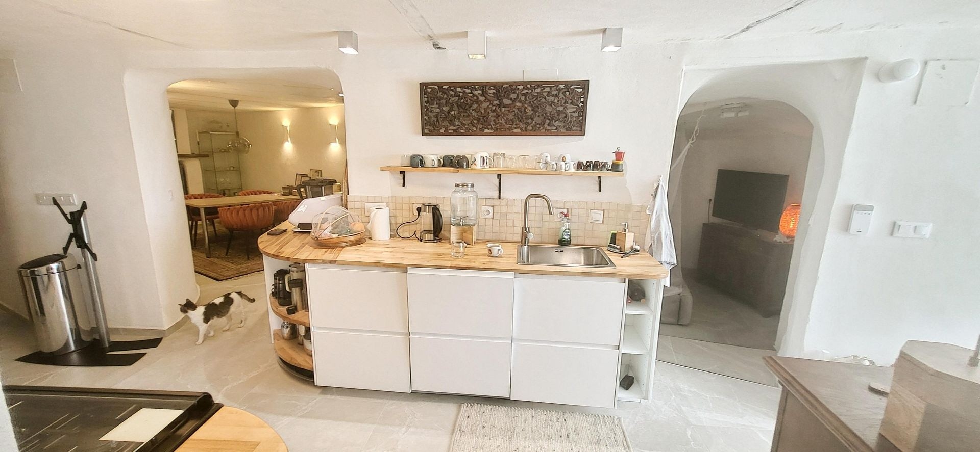 Cave House in La Romana (Ref: 3019 2464)