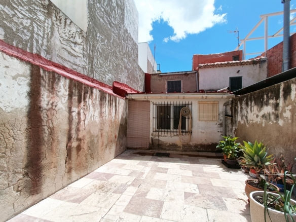 Townhouse in Hondón de los Frailes (Ref: AM-HFMART)