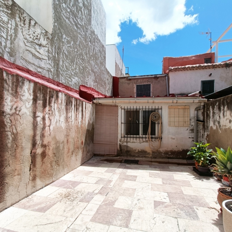 Townhouse in Hondón de los Frailes (Ref: AM-HFMART)