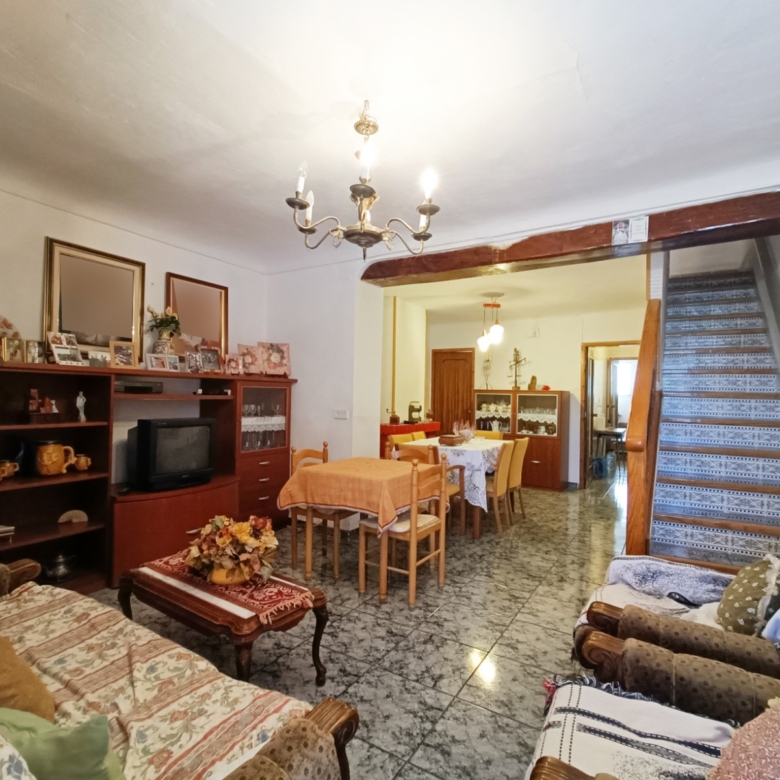 Townhouse in Hondón de los Frailes (Ref: AM-HFMART)
