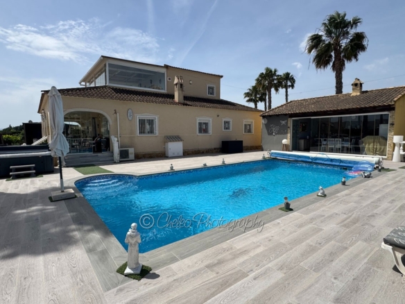 Detached Villa in Benejúzar (Ref: CS2132)