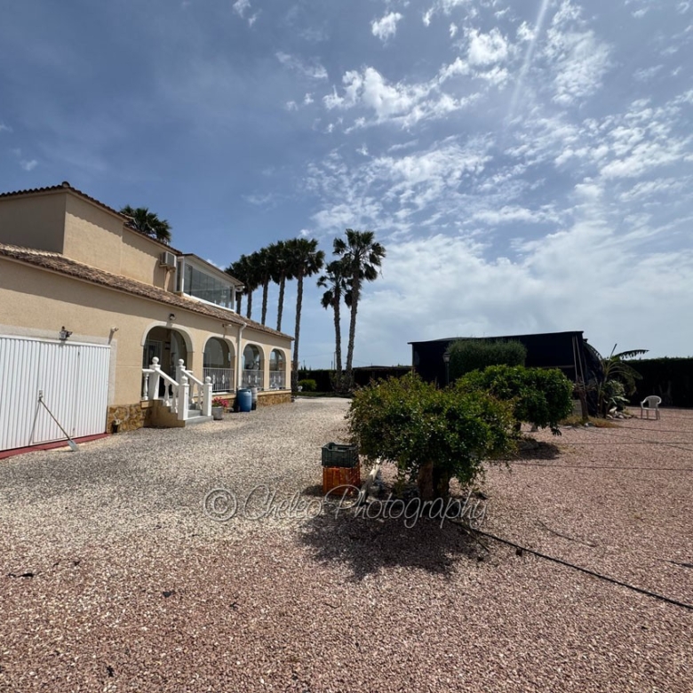 Detached Villa in Benejúzar (Ref: CS2132)