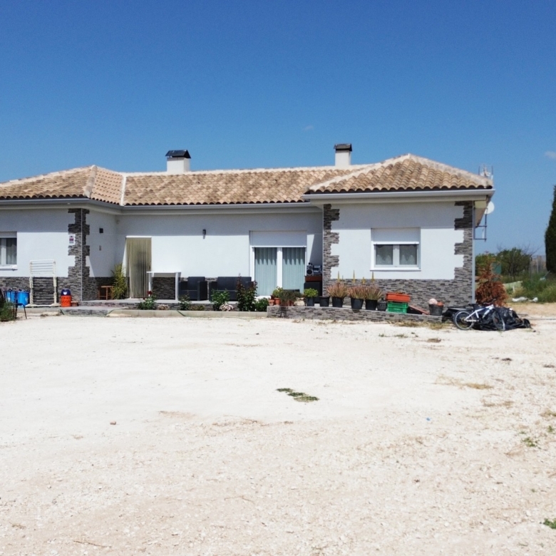 Villa in Pinoso (Ref: AM-JOSMIP)