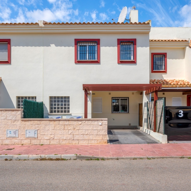Townhouse in Ciudad Quesada (Ref: DLF134)