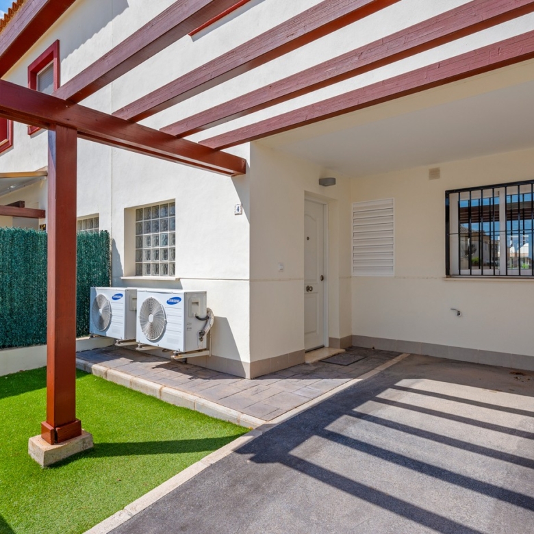 Townhouse in Ciudad Quesada (Ref: DLF134)