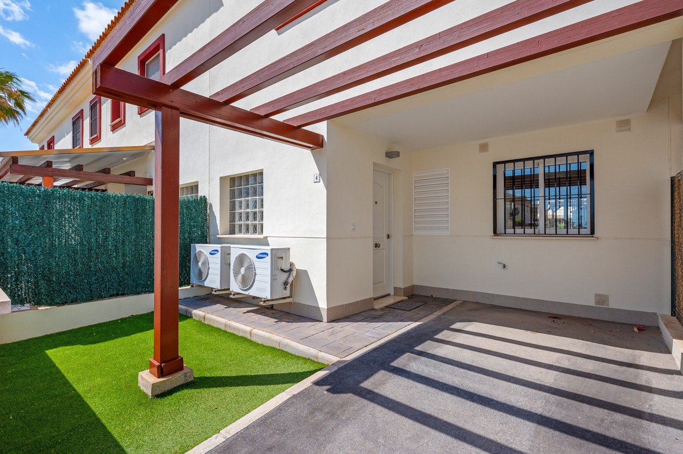 Townhouse in Ciudad Quesada (Ref: DLF134)
