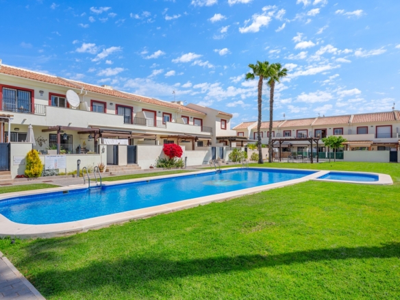 Townhouse in Ciudad Quesada (Ref: DLF134)
