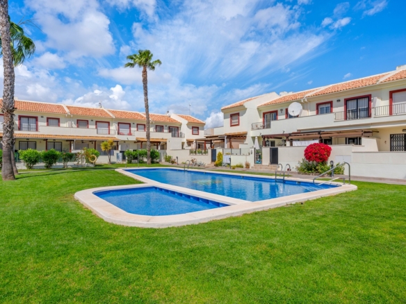 Townhouse in Ciudad Quesada (Ref: DLF134)