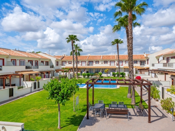 Townhouse in Ciudad Quesada (Ref: DLF134)