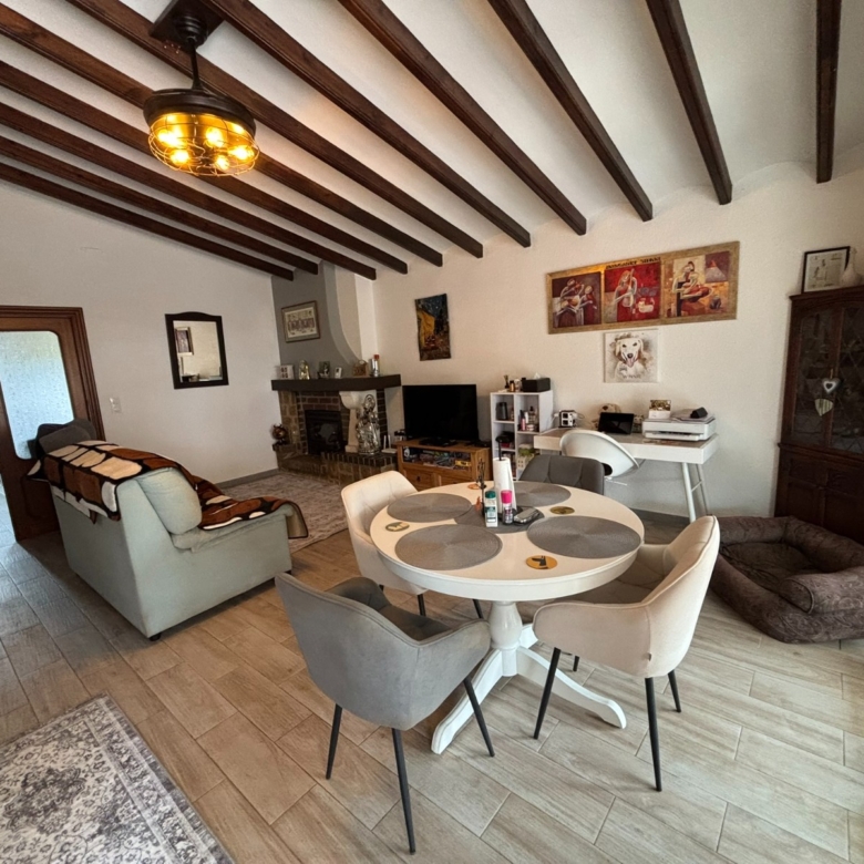 Villa in Petrer (Ref: 9013 GM7256)