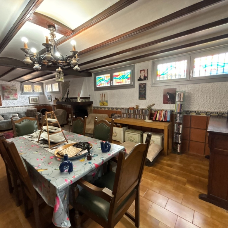 Villa in Petrer (Ref: 9013 GM7256)