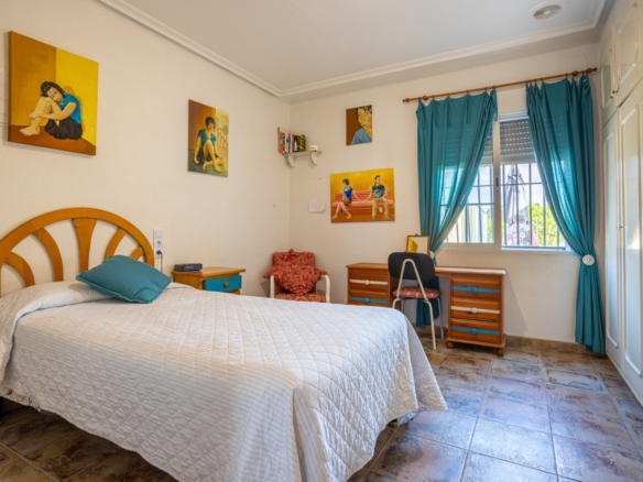 Detached Villa in Elche (Ref: BC-VISA)