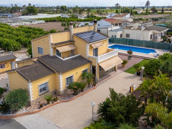 Detached Villa in Elche (Ref: BC-VISA)