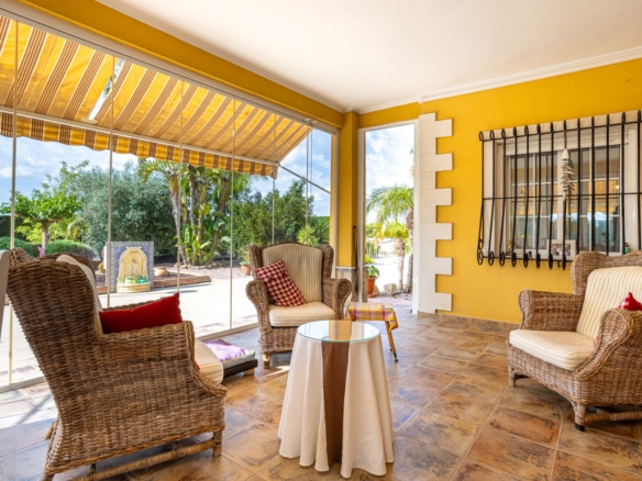Detached Villa in Elche (Ref: BC-VISA)