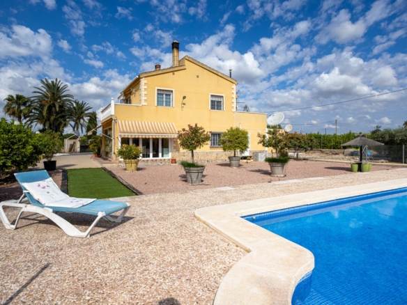 Detached Villa in Elche (Ref: BC-VISA)