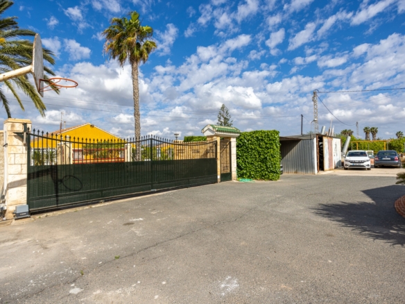 Detached Villa in Elche (Ref: BC-VISA)