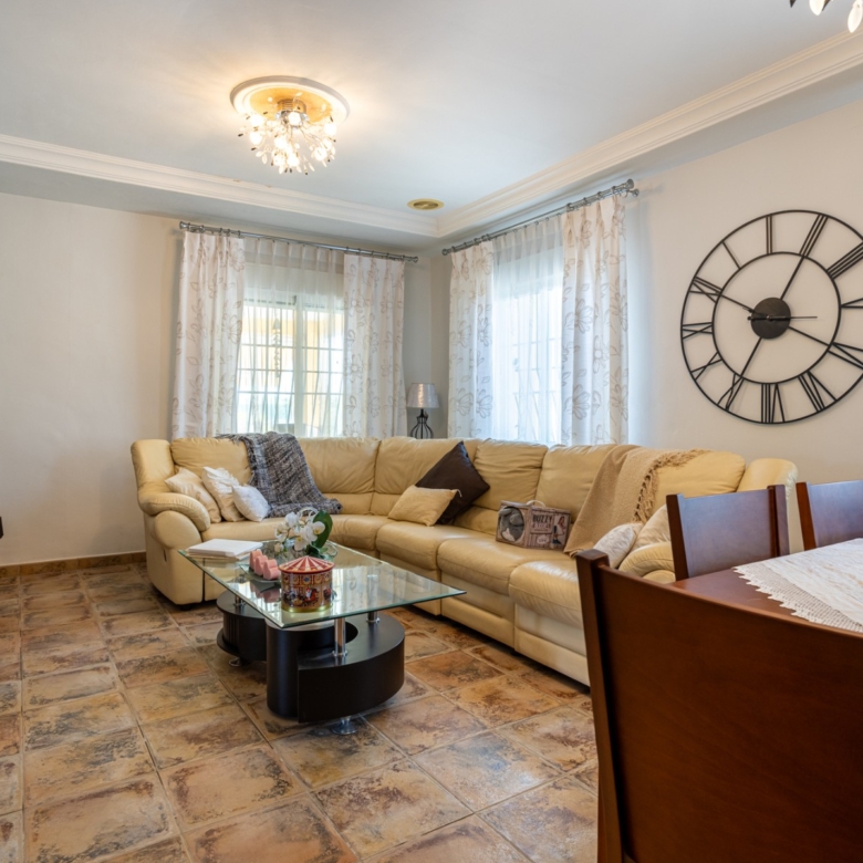 Detached Villa in Elche (Ref: BC-VISA)