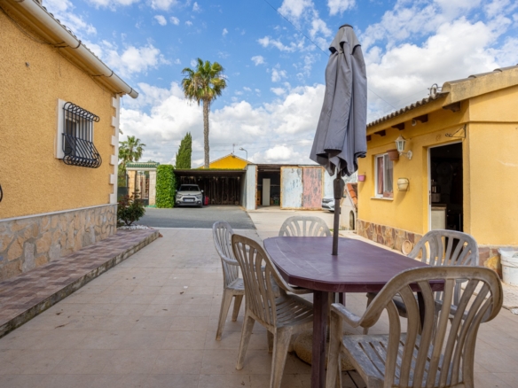 Detached Villa in Elche (Ref: BC-VISA)