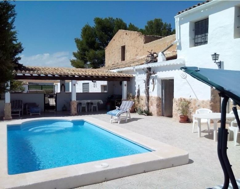 Finca/Rustic Property in Pinoso (Ref: 18227)
