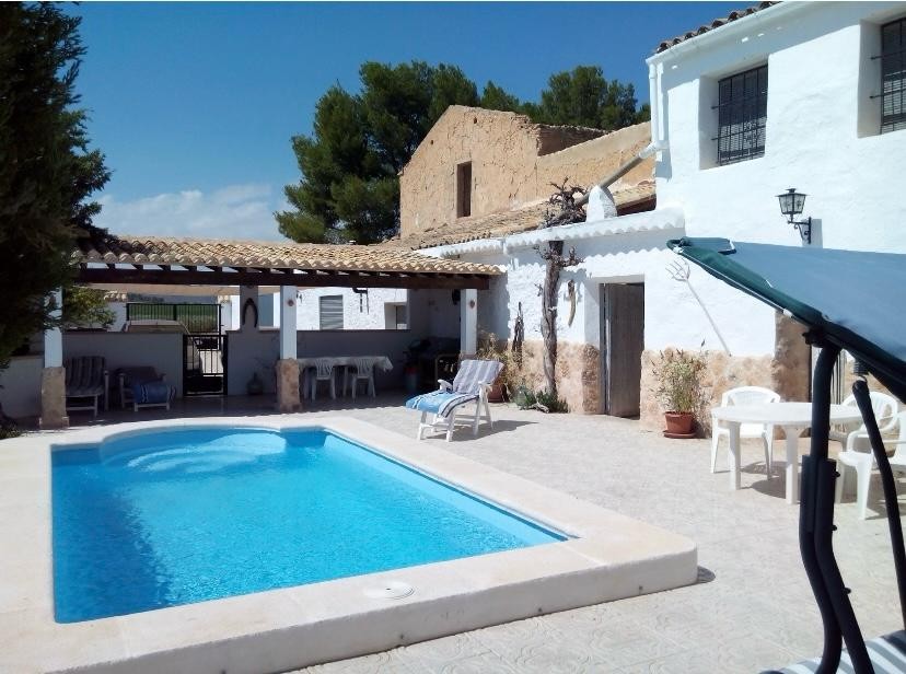 Finca/Rustic Property in Pinoso (Ref: 18227)