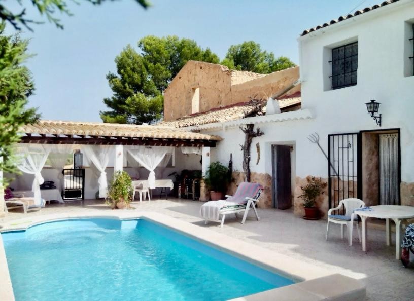 Finca/Rustic Property in Pinoso (Ref: 18227)