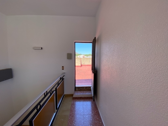 Apartment in Sax (Ref: 23211)