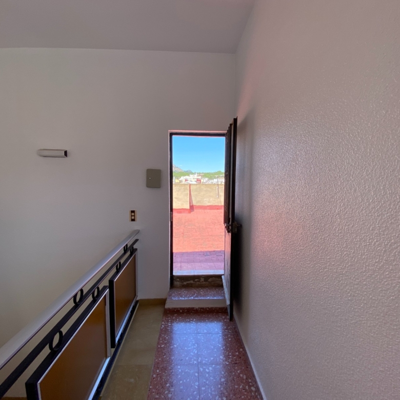 Apartment in Sax (Ref: 23211)