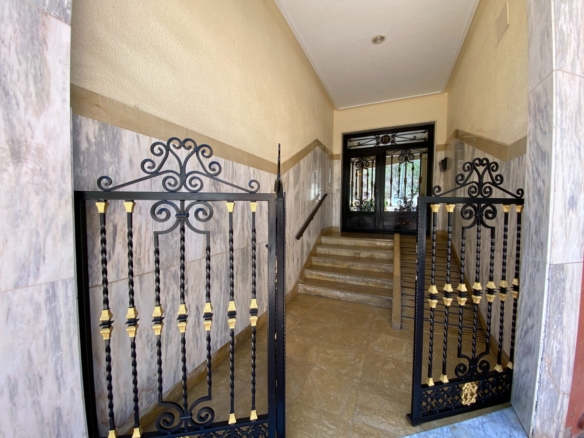 Apartment in Sax (Ref: 23211)