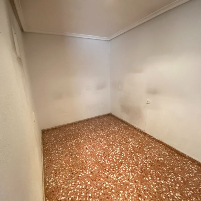 Apartment in Sax (Ref: 23211)