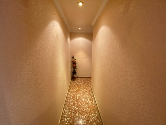 Apartment in Sax (Ref: 23211)