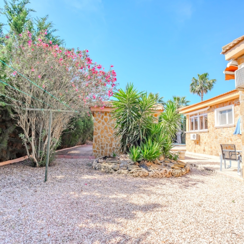 Country Property in Rojales (Ref: DLF137)