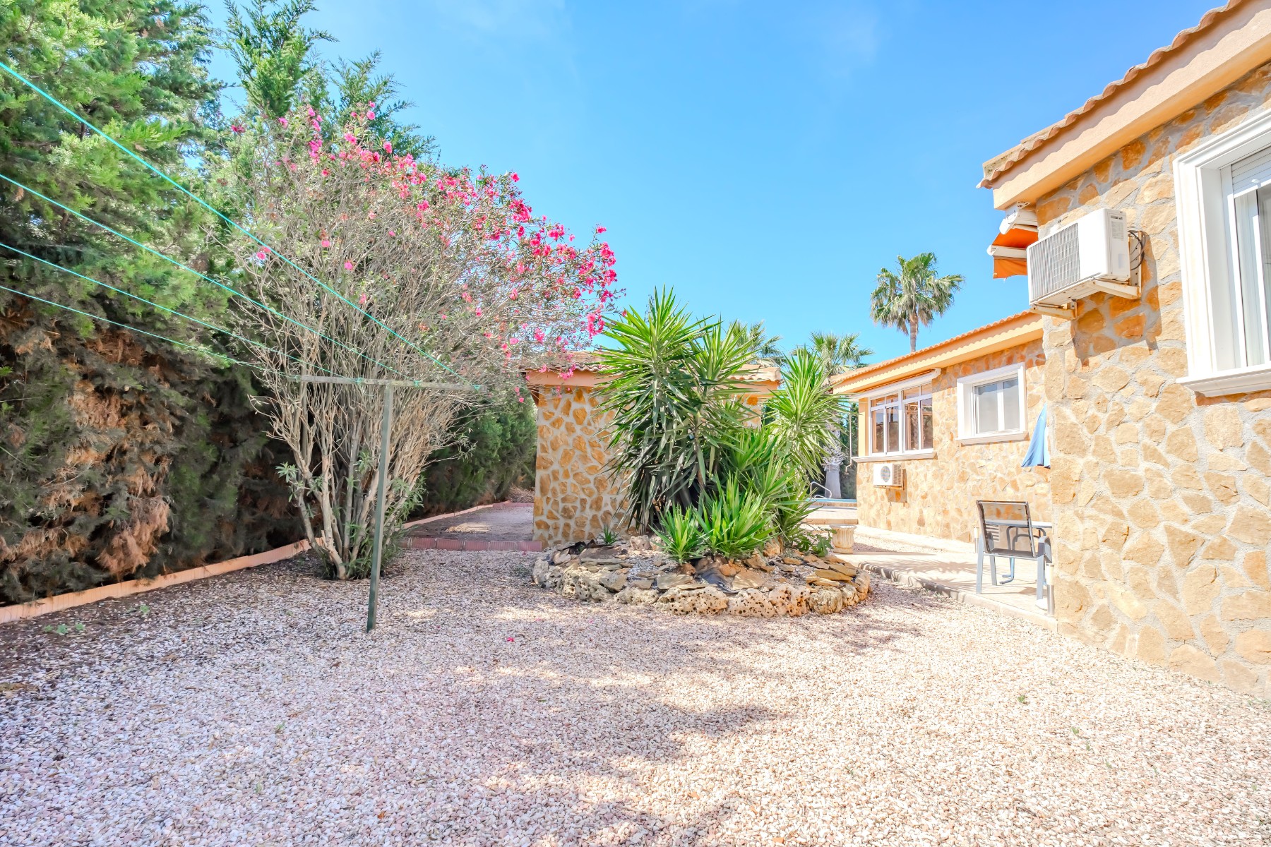 Country Property in Rojales (Ref: DLF137)