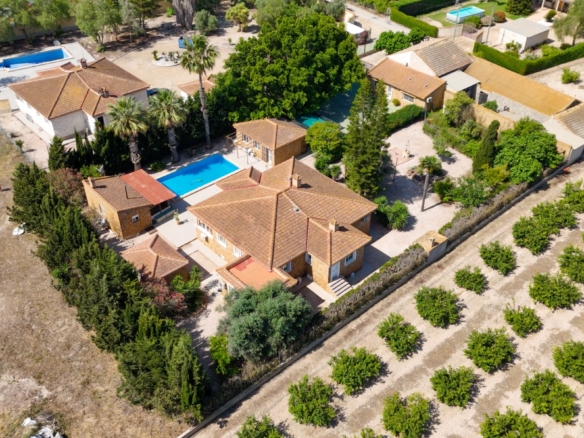 Country Property in Rojales (Ref: DLF137)